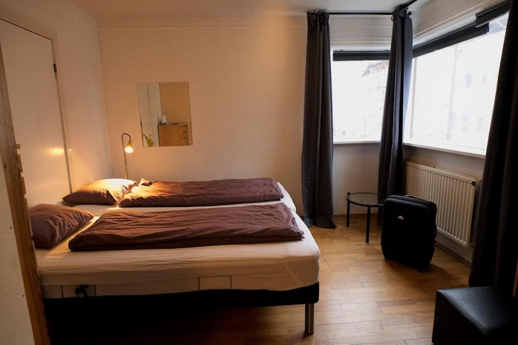 Appartamento Cozy On The Strip Reykjavík Esterno foto